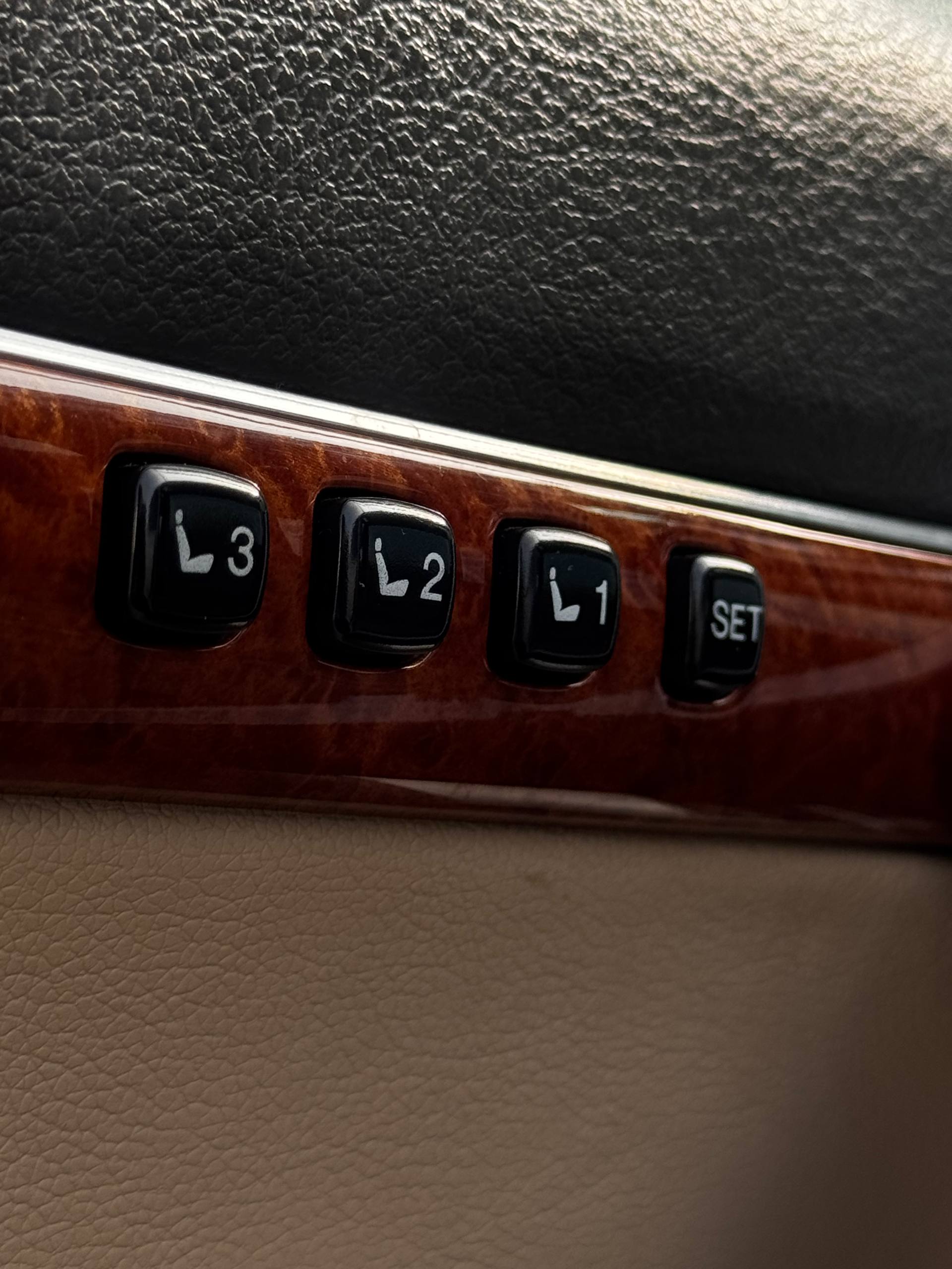 2013 Toyota Land Cruiser