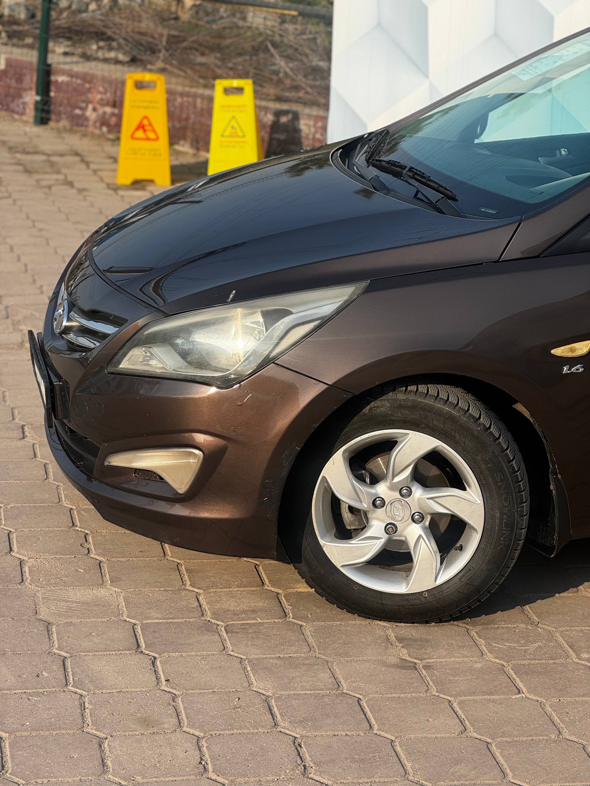 2015 Hyundai Solaris