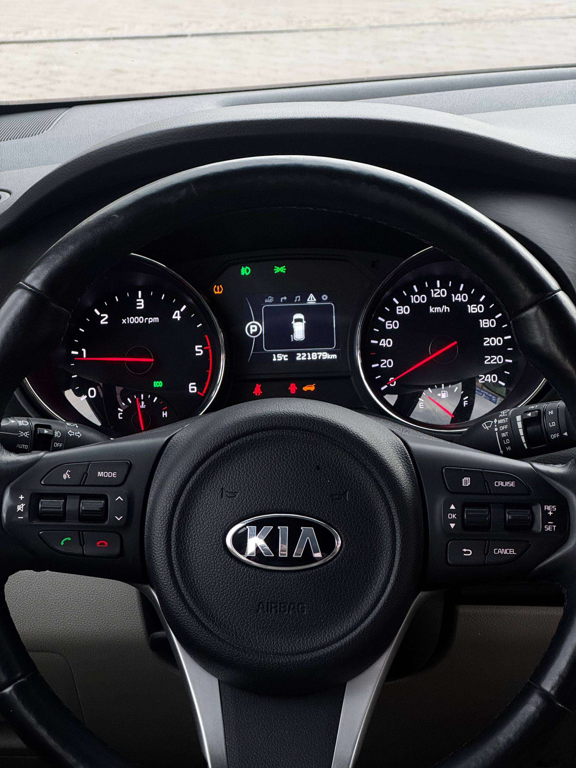 2015 Kia Carnival