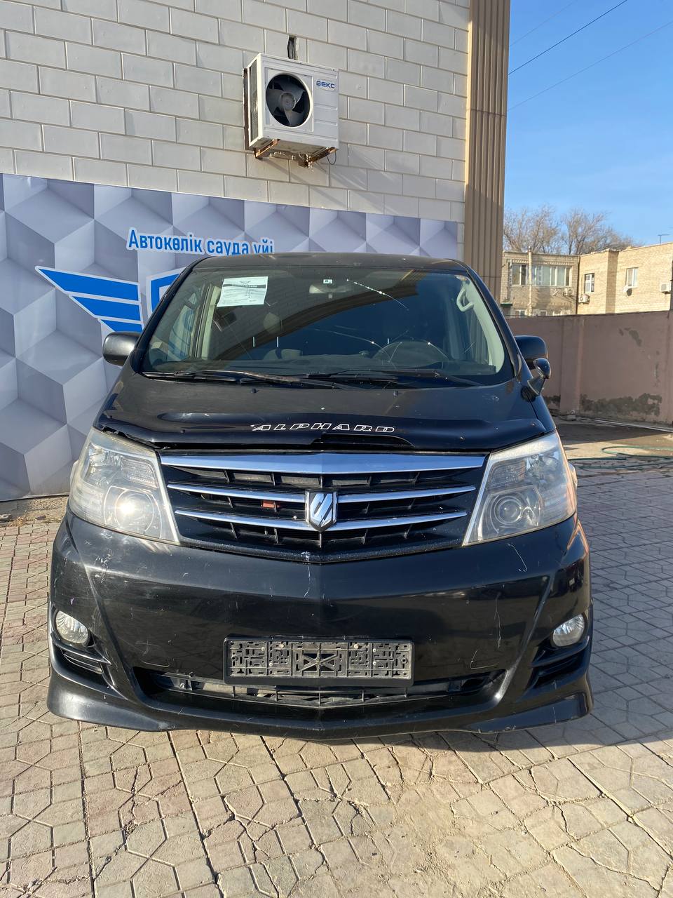 2006 Toyota Alphard