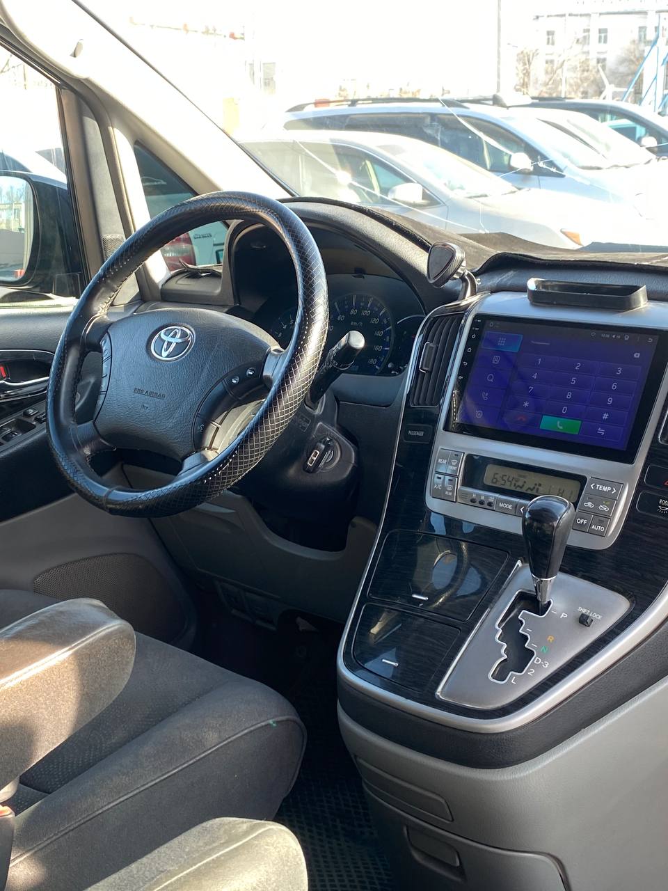 2006 Toyota Alphard
