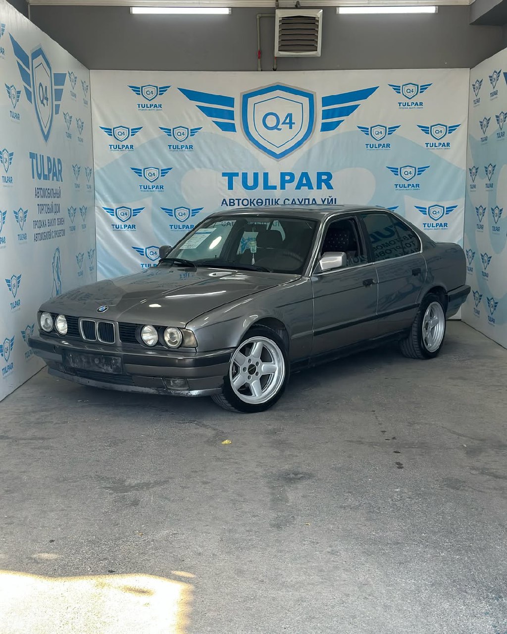 1991 BMW M5
