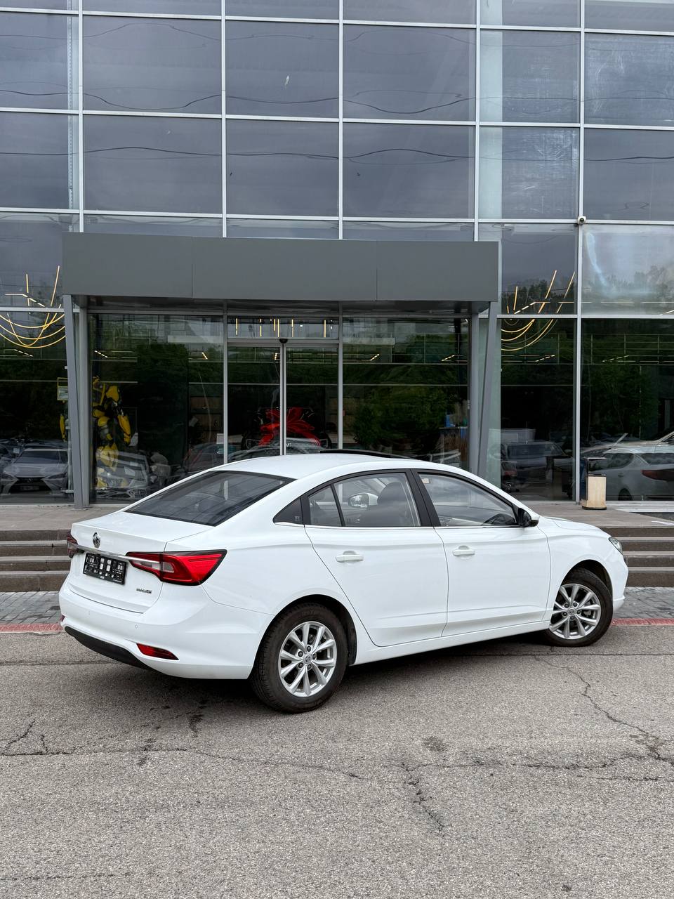 2024 MG 5