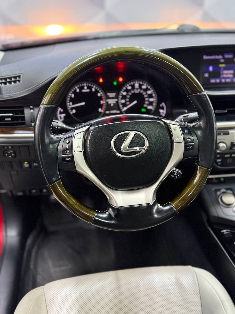 2014 Lexus ES