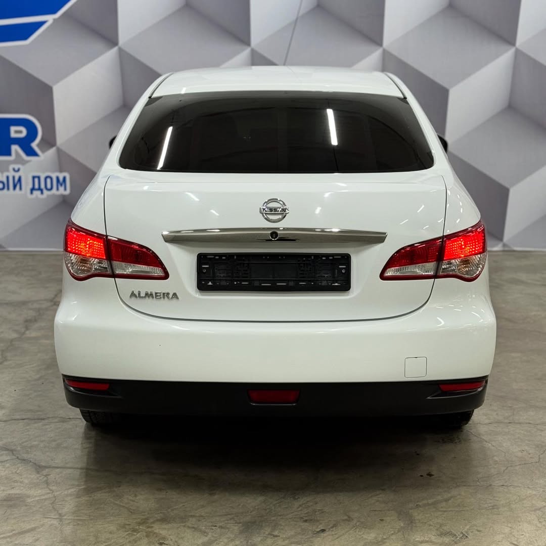 2017 Nissan Almera