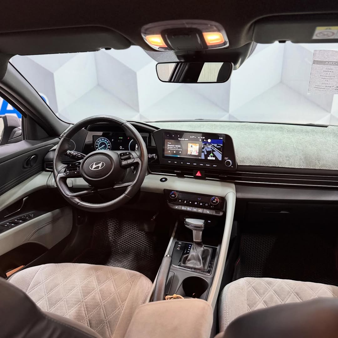 2024 Hyundai Elantra